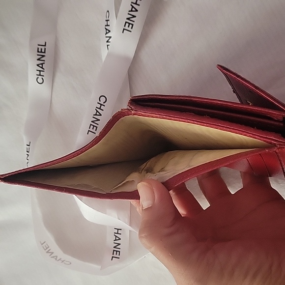 100 % Authentic CHANEL wallet - Picture 6 of 9